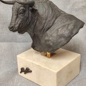 Busto de toro - Andrés Peralta